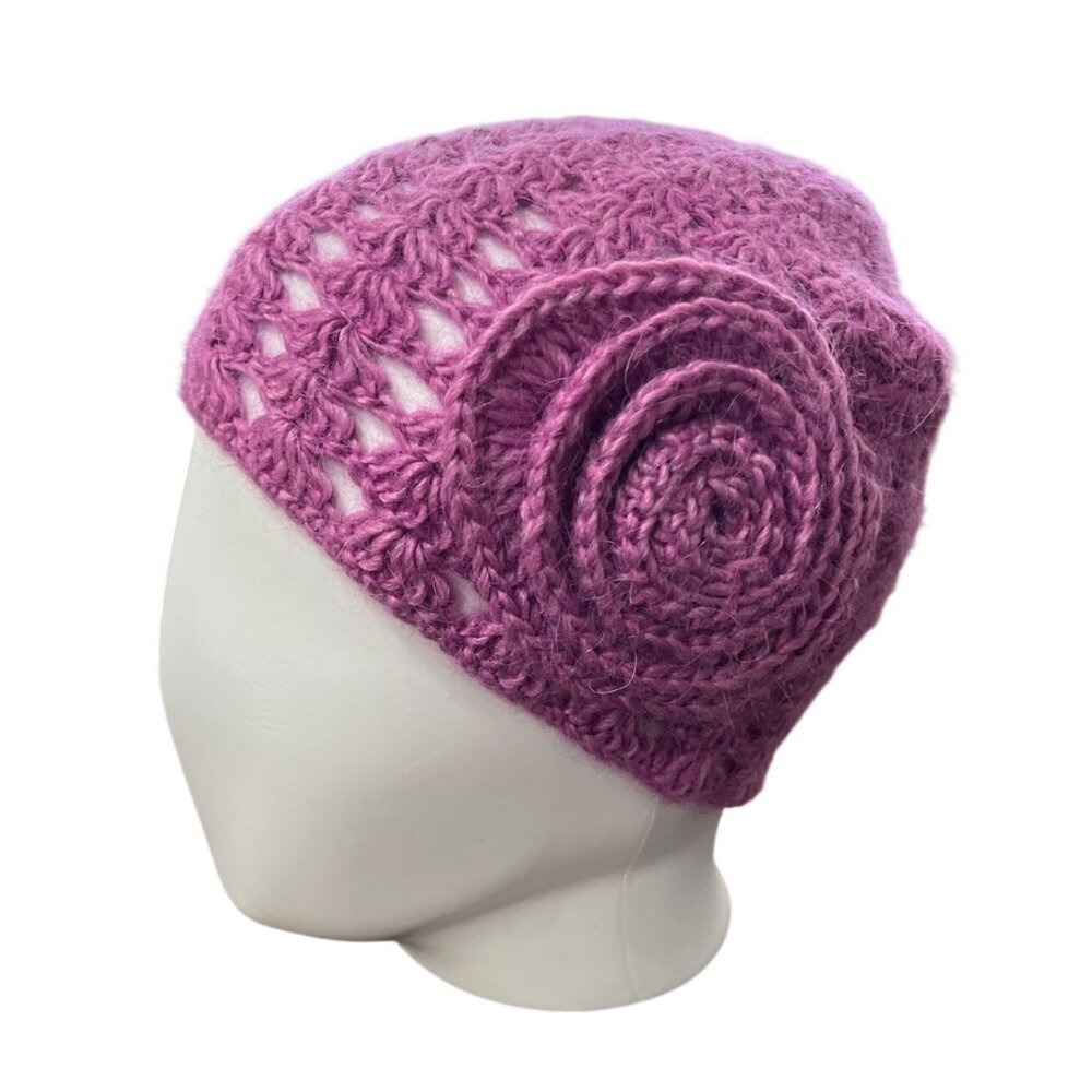 Echo Design Beanie Hat Wool Alpaca Purple Crochet Knit Rose Accent Womens NEW - Picture 2 of 9